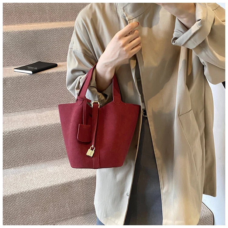 Basket Bag for Women 2024 Autumn and Winter New Frosted Bucket Bag Handbag Casual Red Wedding Bag