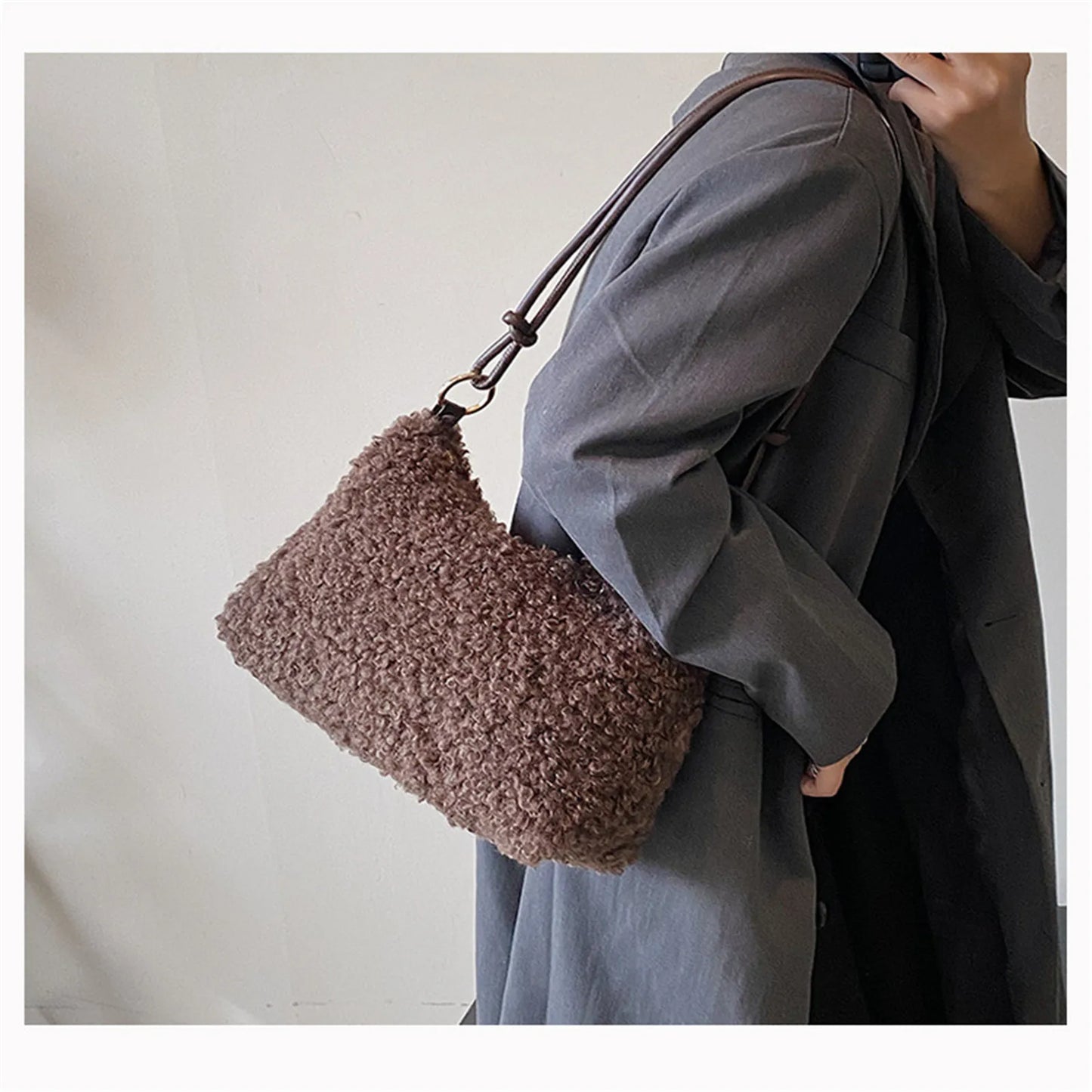 New Autumn Winter Lambswool Shoulder Crossbody Bag For Women Large Capacity Plush Handbag Fashion Messenger Bag Casual Hobo Bag