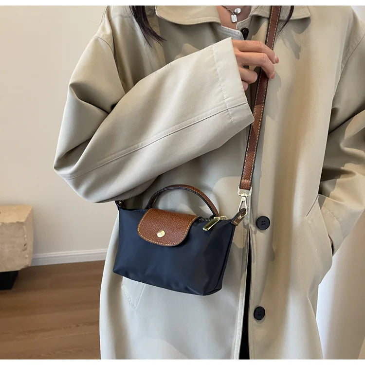 Retro Fashion Trend Hundreds of Shoulder Crossbody Women's Bag 2024 Early Spring New Niche Foreign Premium Feeling Handbag