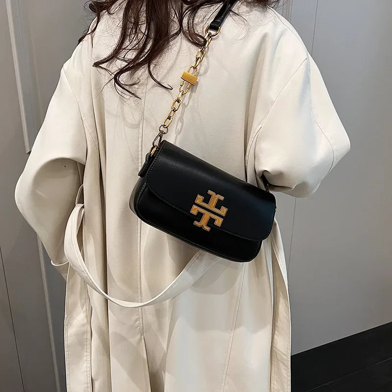 French niche 2024 new bag autumn and winter retro shoulder armpit senior fashion crossbody bag simple small square bag