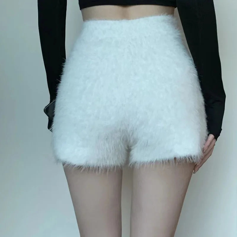 Black White Plush Shorts Womens Slim High Waist Winter Autumn Thick Velvet Pants Aesthetic Elegant Cute Y2k Korean Shorts