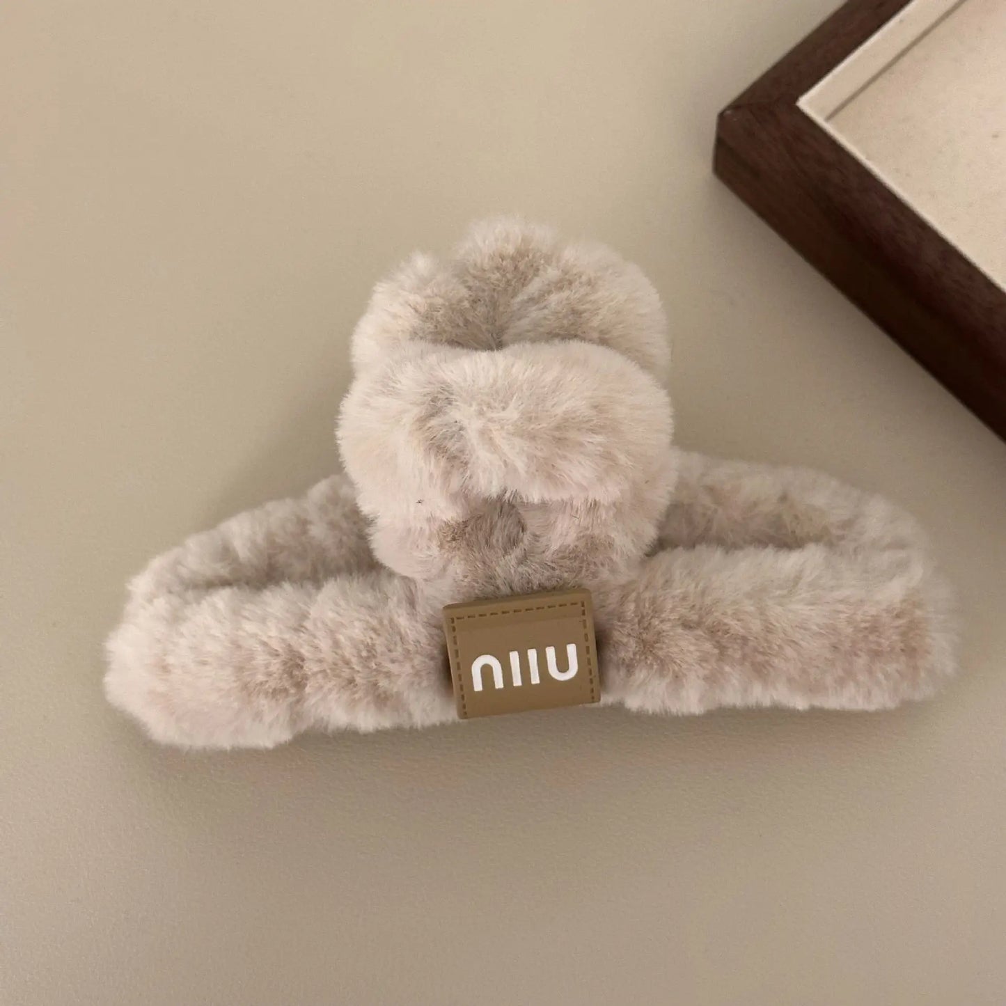 Autumn and winter new Mao Mao grab clip crab clip plush plus size hairpin back head plate hairpin coffee hair grab clip female