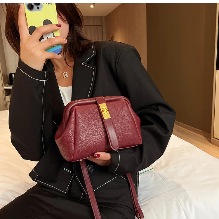 Women's Bags New Trend Handbags Quality Retro Designer Luxury Crossbody Bags Female Shopping Totes Shoulder Free Shipping