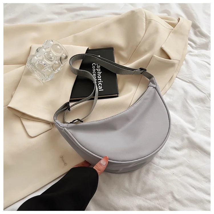 2023 New Nylon Messenger Bags Fashion Dumpling Bag for Women Nylon Crossbody Bag Half Moon Armpit Bag Large Shoulder Bags