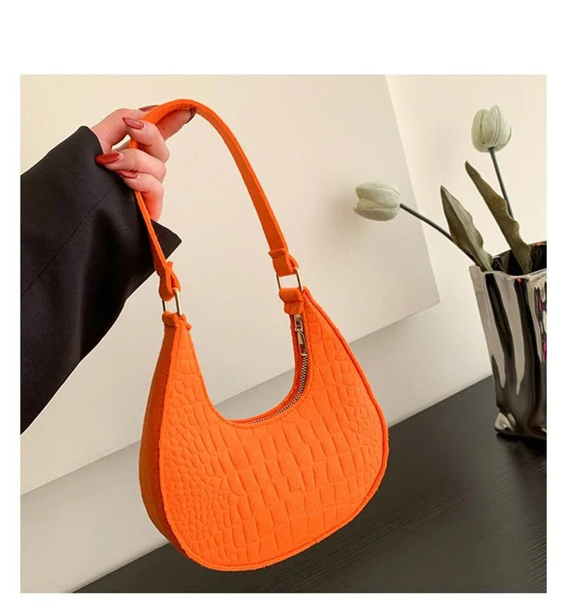 Retro Women Shoulder Bag Handbag Pure Felt Fashion Leisure Underarm Bag Crescent Saddle Bag For Ladies Advanced Armpit Bag