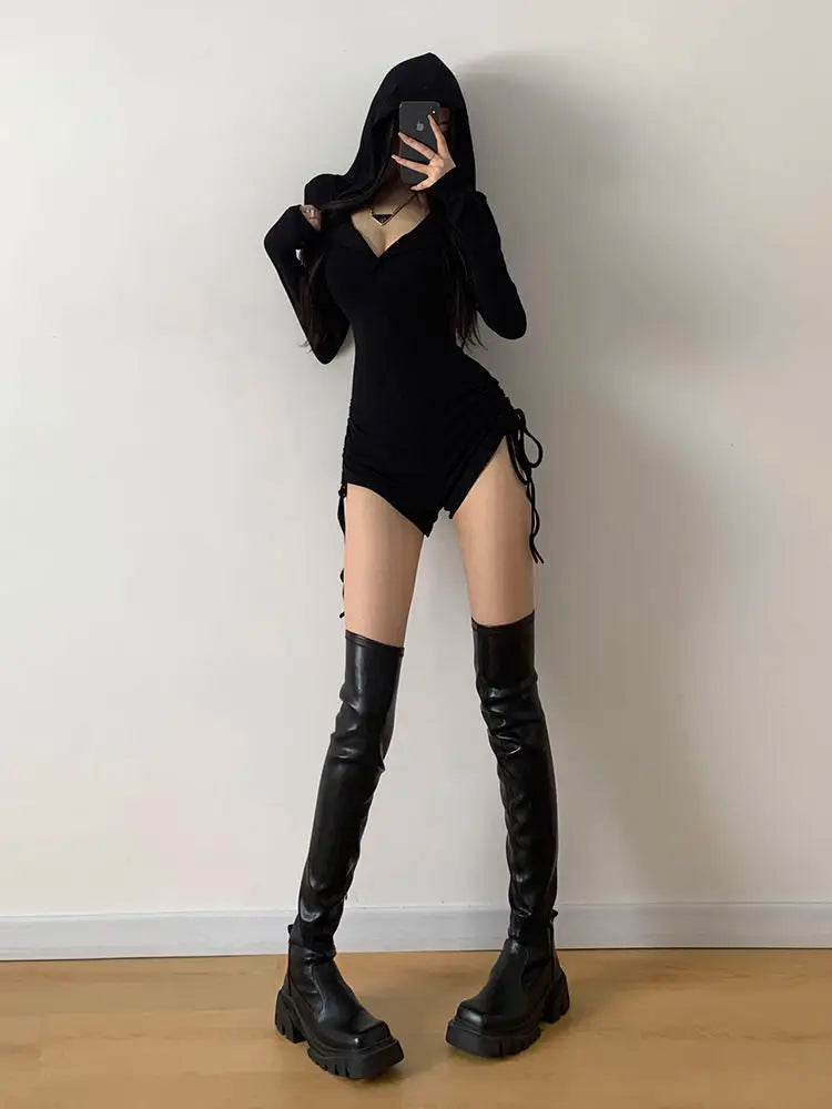 Combinaison à capuche noire style Wasteland pour femme, short d'été à manches longues et cordon de serrage, combinaison slim et épicée pour fille