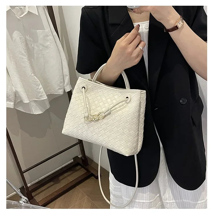 High end, large capacity handbag, women's simple woven bag, practical and versatile single shoulder crossbody bag