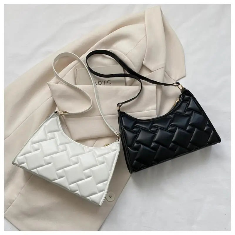 Retro Fashion Underarm Bag Niche Portable Leather Shoulder Bag For Women High-End Texture Solid Color Crescent Handbags 2023 New